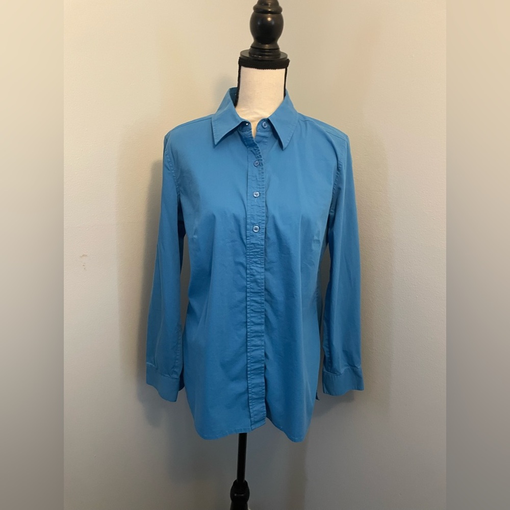 chicos button down - tag says 1 fits size 10
